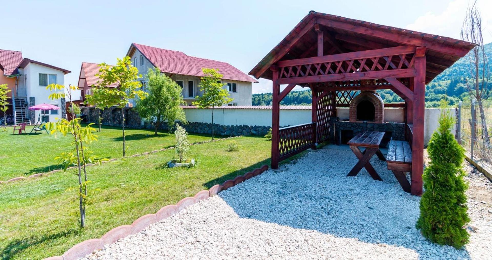 Pensiunea Mountain King Sîmbăta de Sus Exterior foto